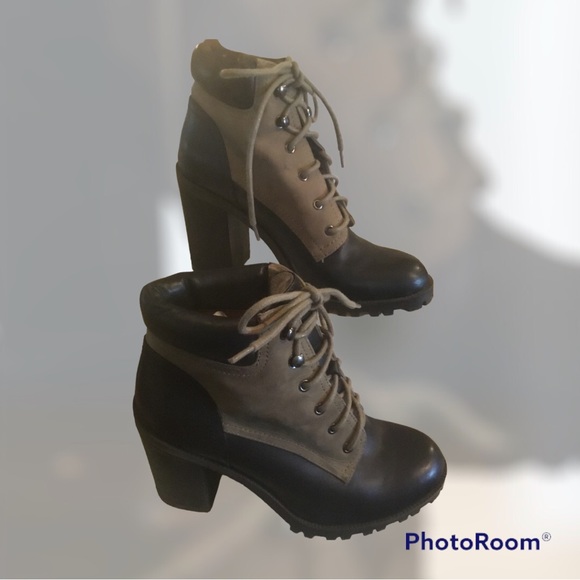 Black & Taupe Boots - Picture 5 of 6